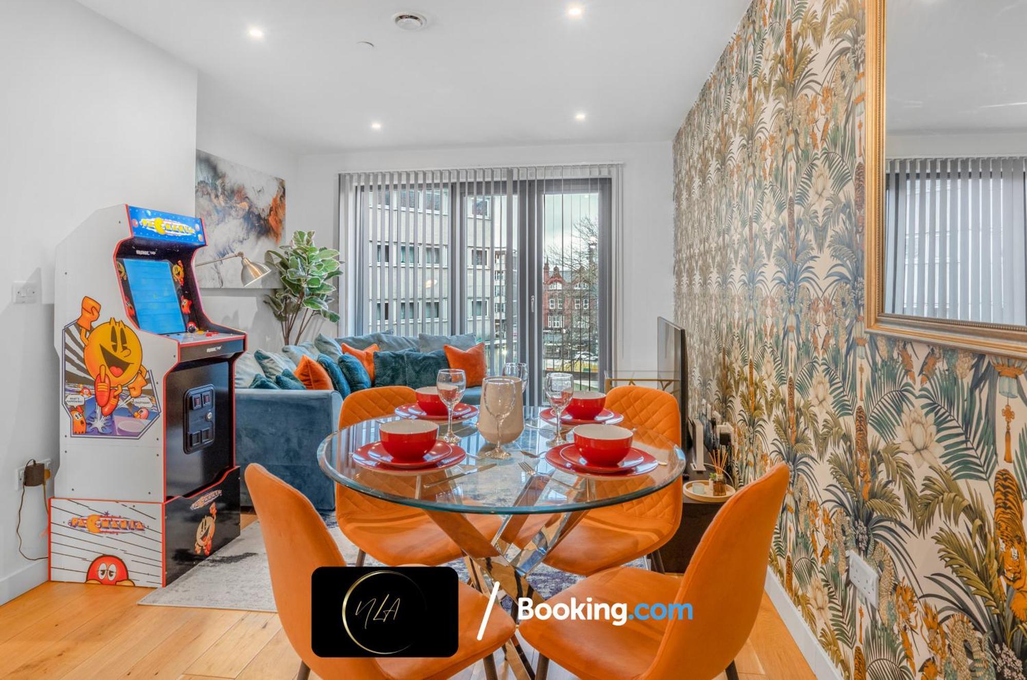 City Centre Apartment With Free Parking, 2 Bathrooms, Netflix And Wifi - Suitable For Contractors And Families - By Noor Luxury Accommodations Birmingham Extérieur photo