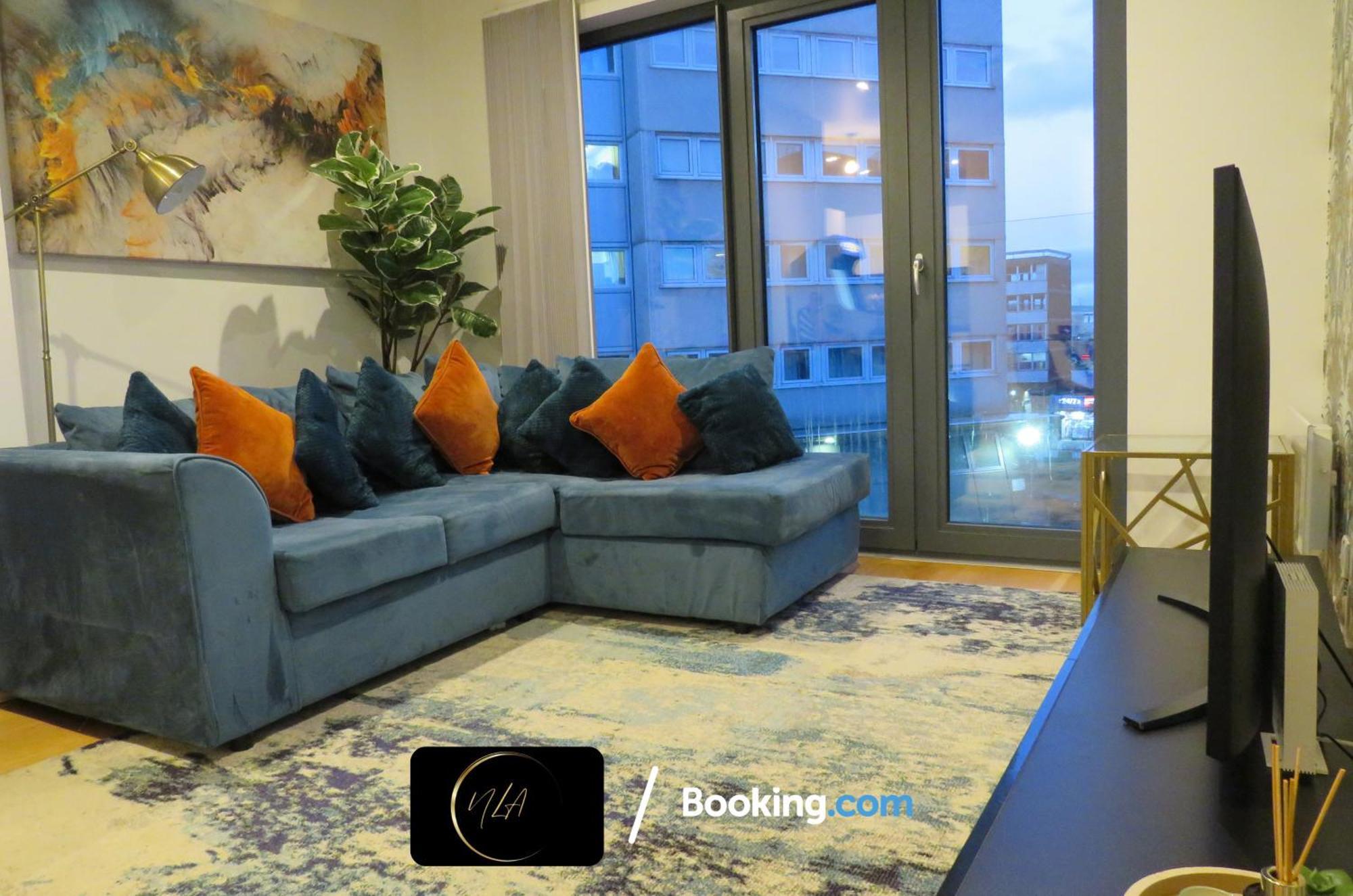 City Centre Apartment With Free Parking, 2 Bathrooms, Netflix And Wifi - Suitable For Contractors And Families - By Noor Luxury Accommodations Birmingham Extérieur photo