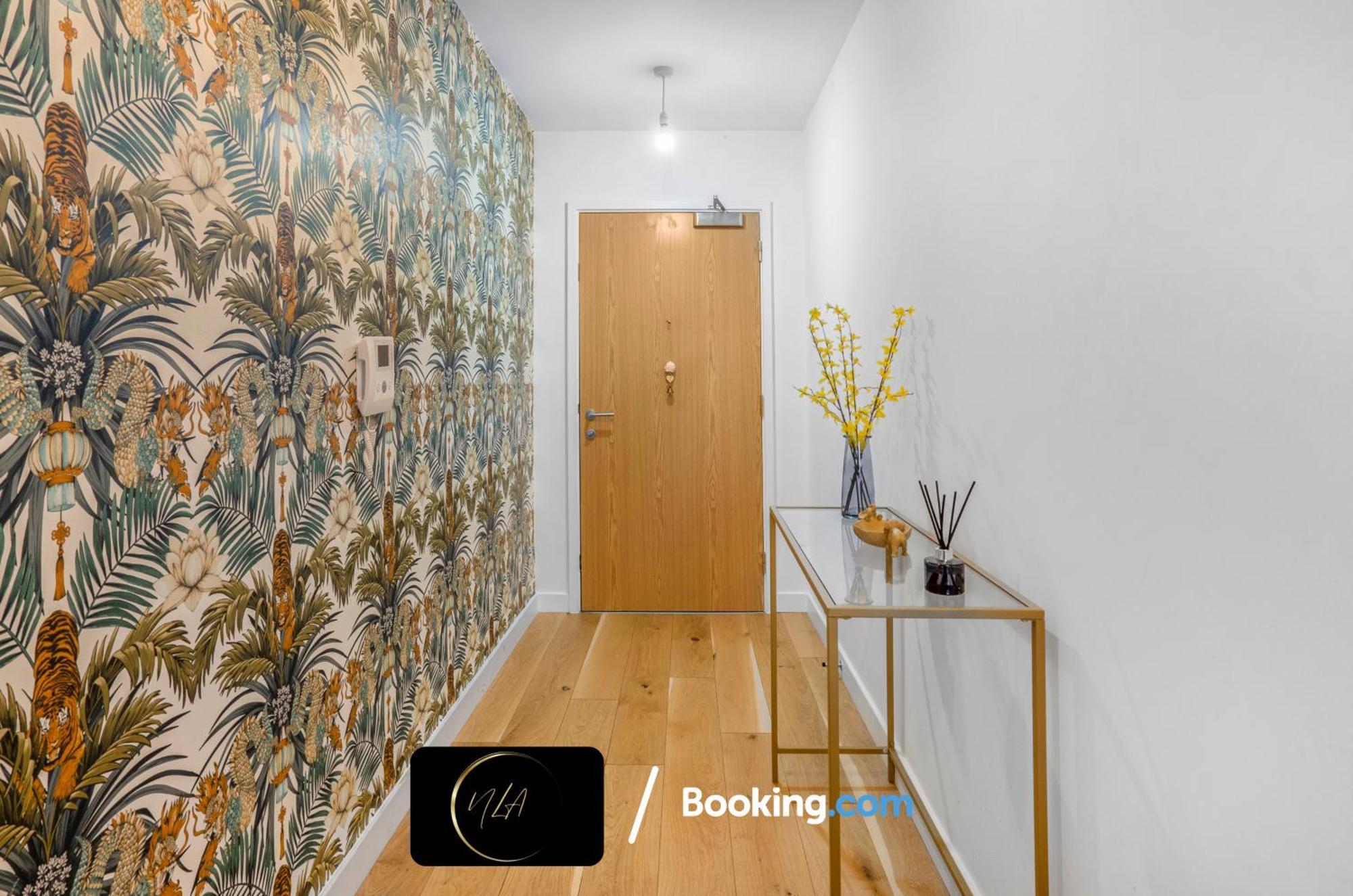 City Centre Apartment With Free Parking, 2 Bathrooms, Netflix And Wifi - Suitable For Contractors And Families - By Noor Luxury Accommodations Birmingham Extérieur photo