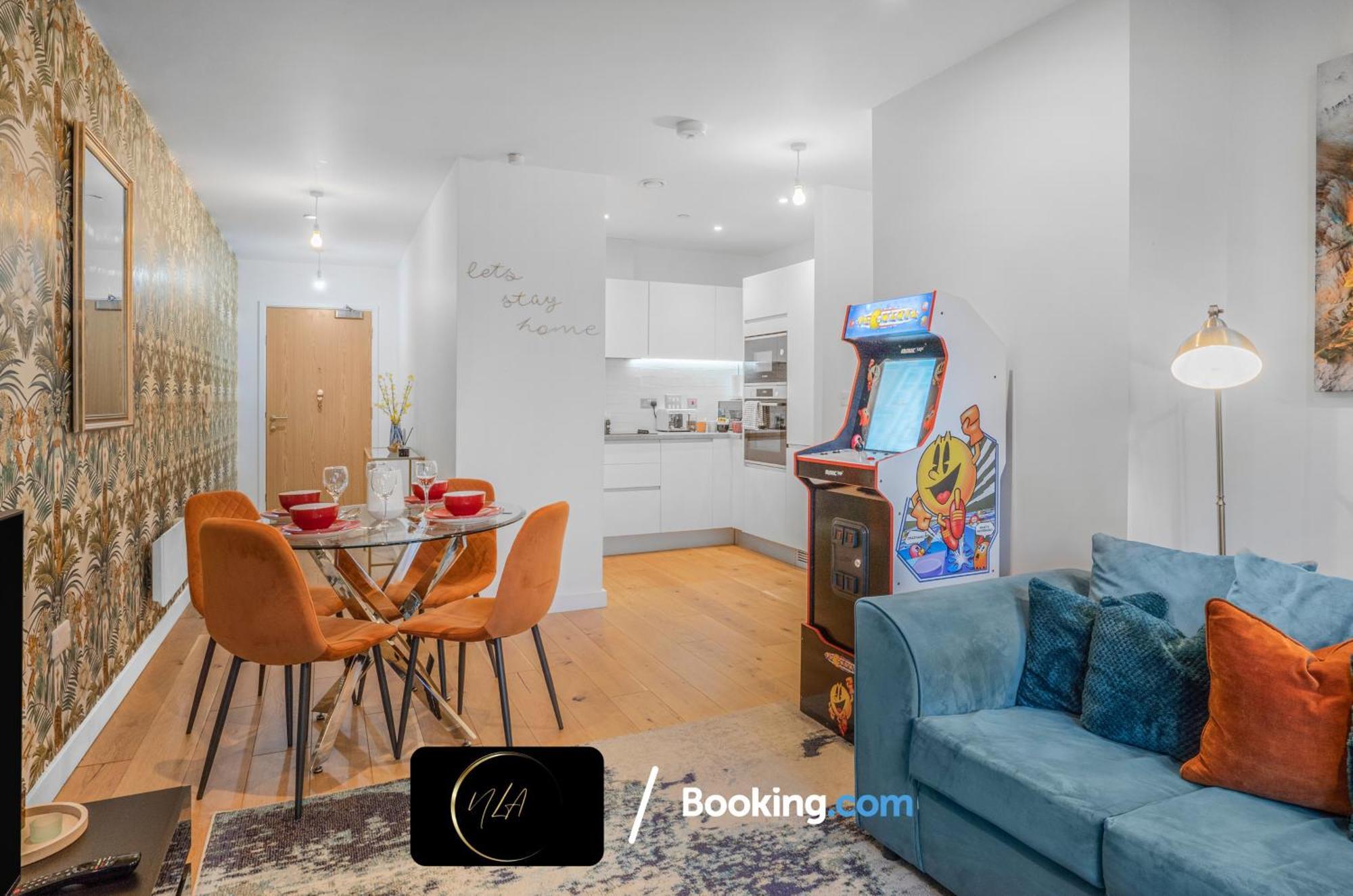 City Centre Apartment With Free Parking, 2 Bathrooms, Netflix And Wifi - Suitable For Contractors And Families - By Noor Luxury Accommodations Birmingham Extérieur photo